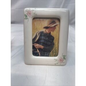 The Weston Gallery Vintage 3x5 Ceramic Frame‎